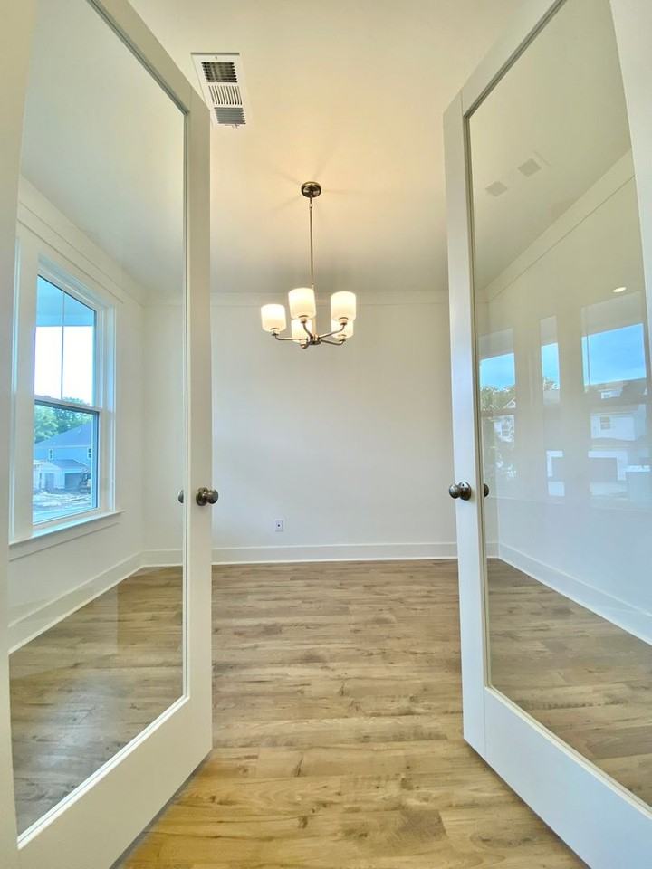 643 Conifer Dr - Photo 3 of 43