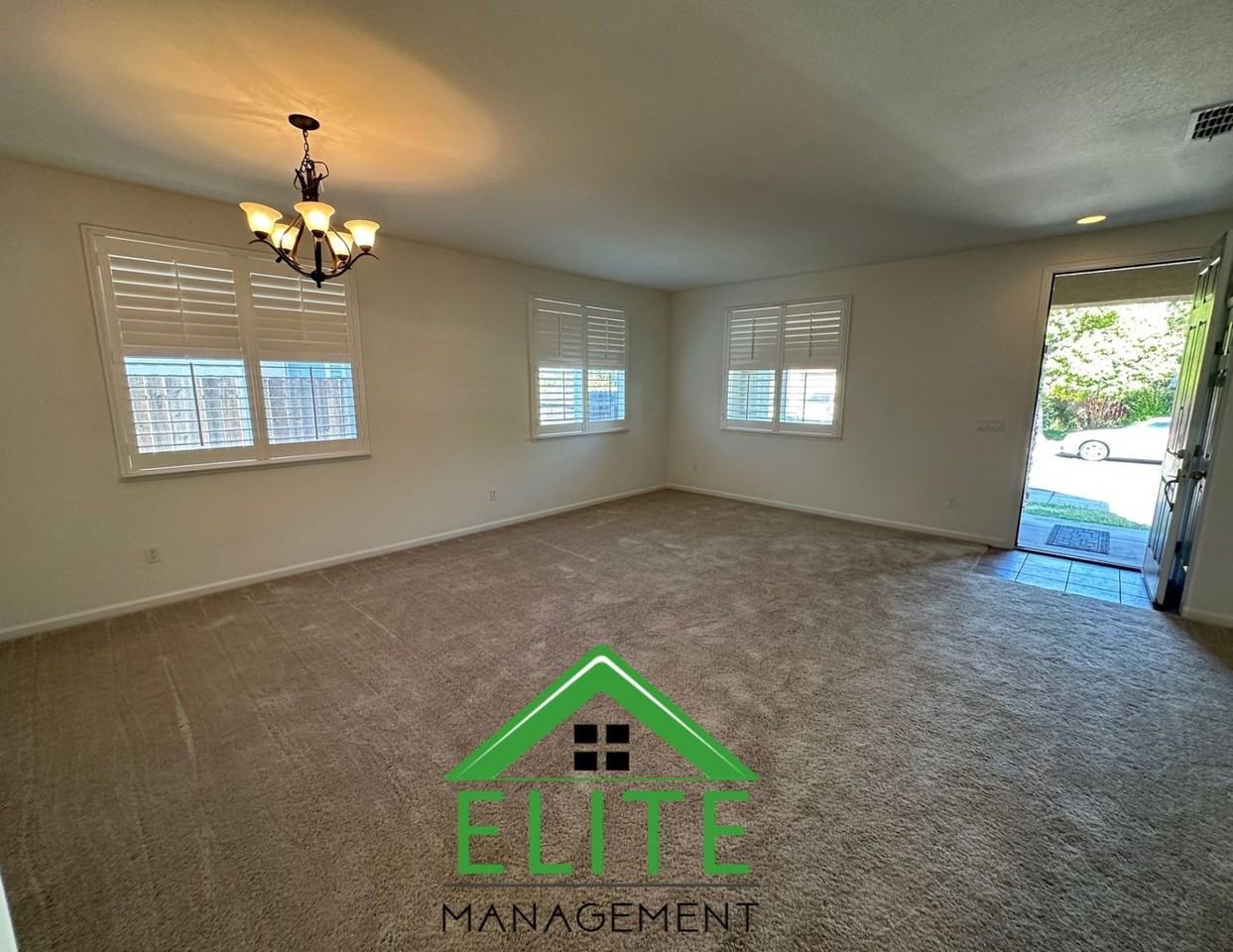 5715 La Venta Way - Photo 3 of 23