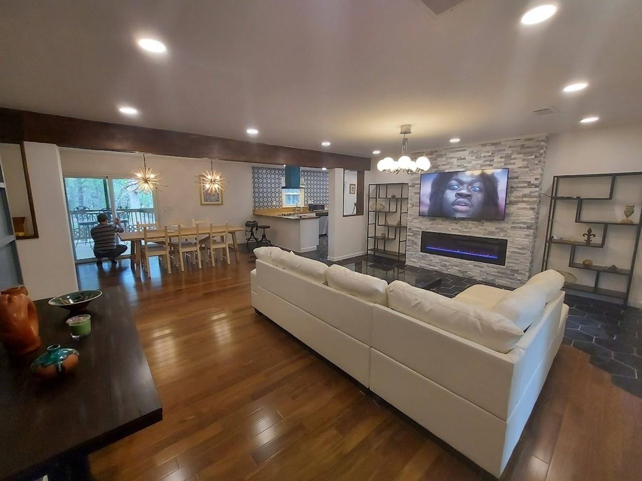 5571 Four Winds Dr Sw - Photo 5 of 20