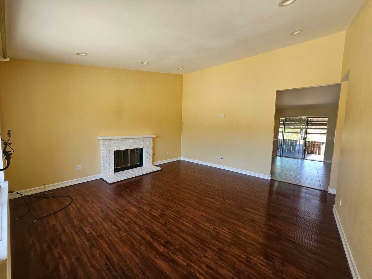 5827 Central Ave - Photo 2 of 20