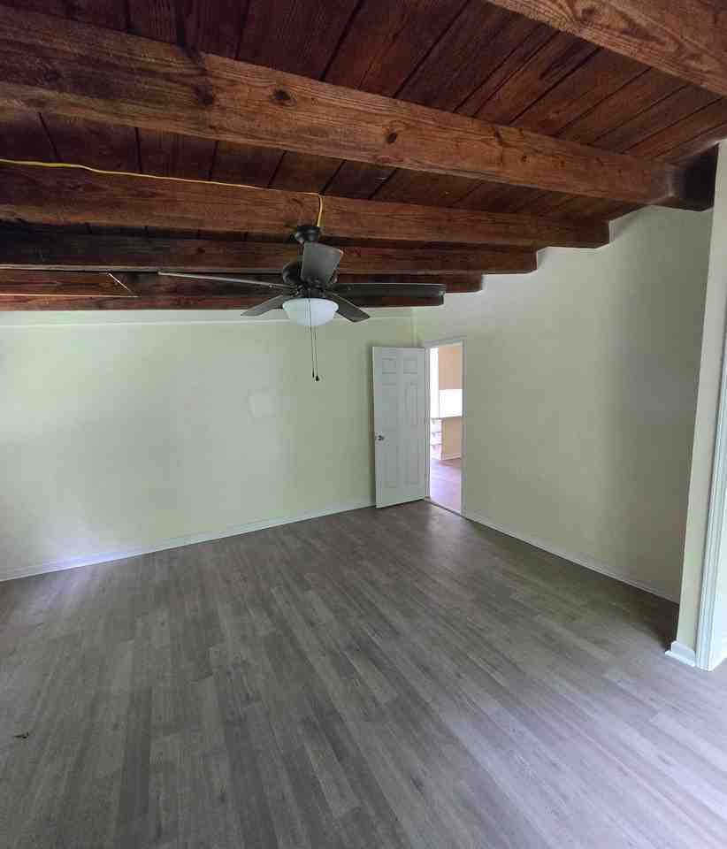 209 East 29th Street - Photo 5 of 29