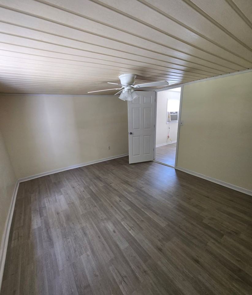 209 East 29th Street - Photo 7 of 29