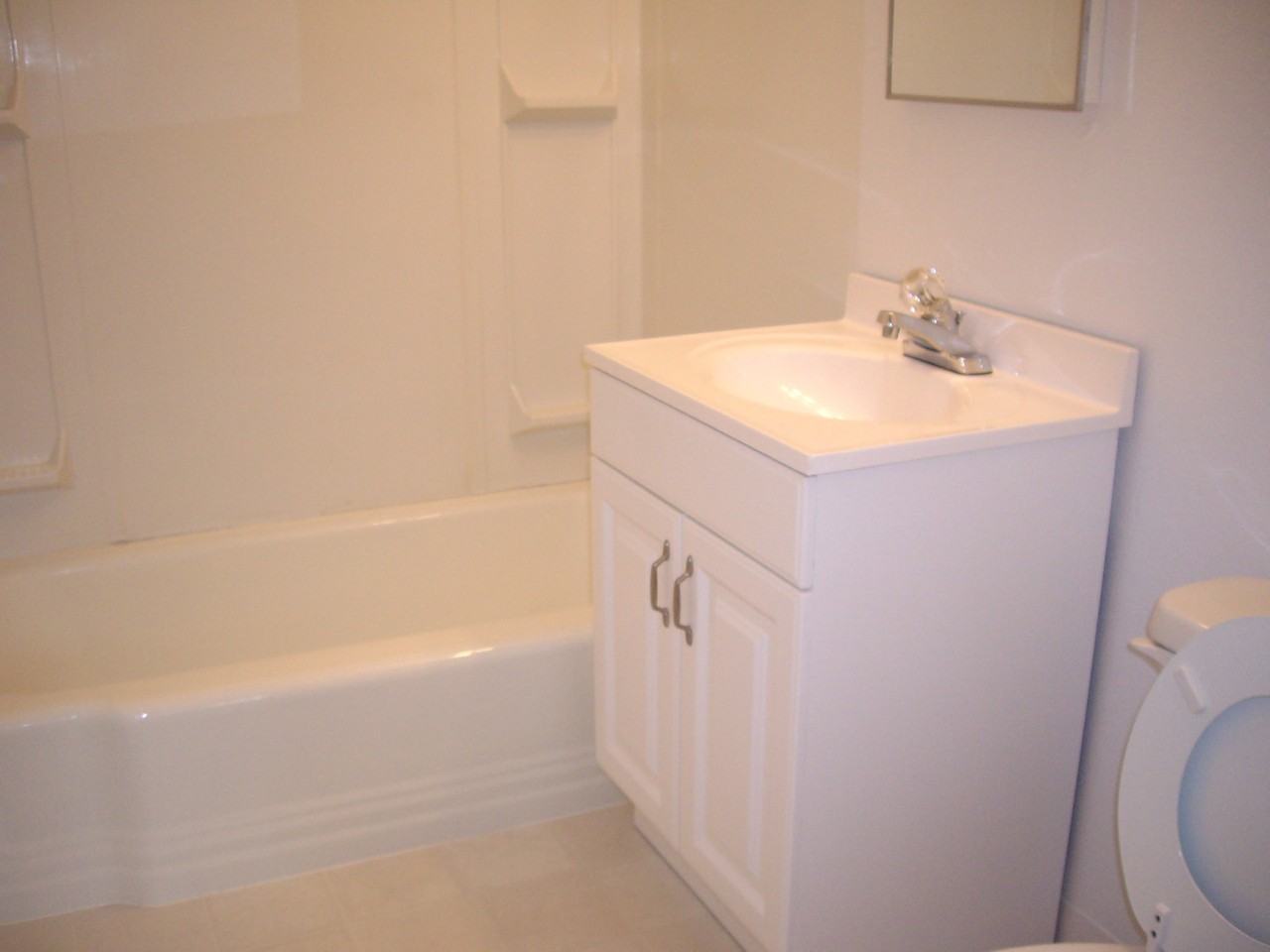 232 Ne 3rd Ave #12 - Photo 4 of 4