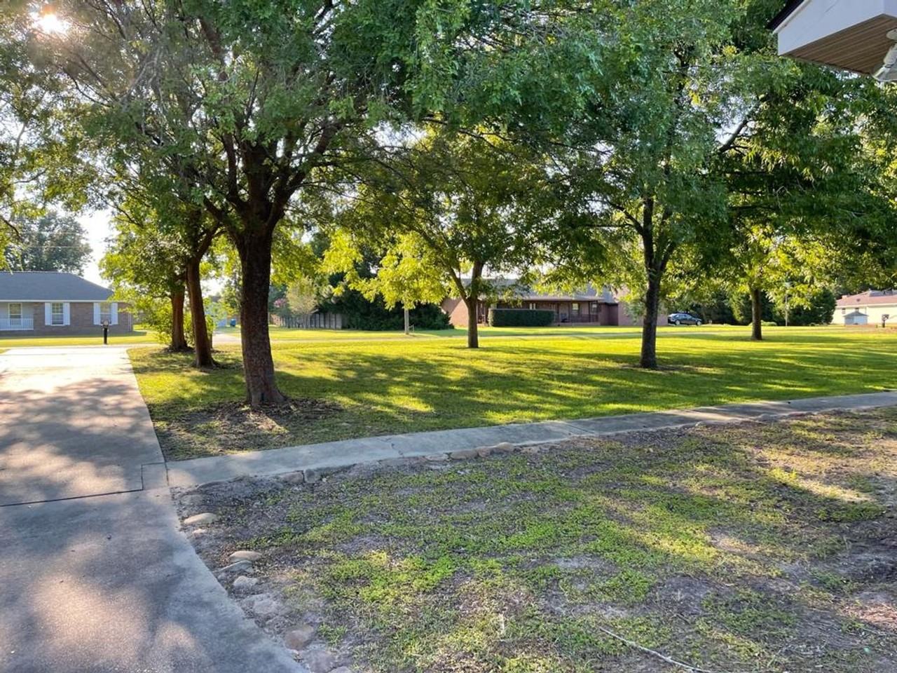 2932 Sutucka Cir - Photo 4 of 24