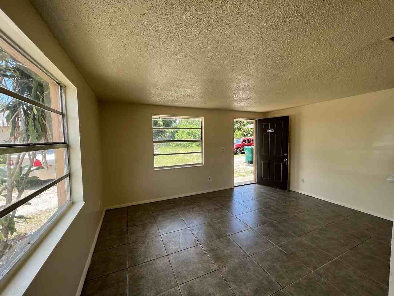 1014 57th Avenue Dr E - Photo 6 of 18