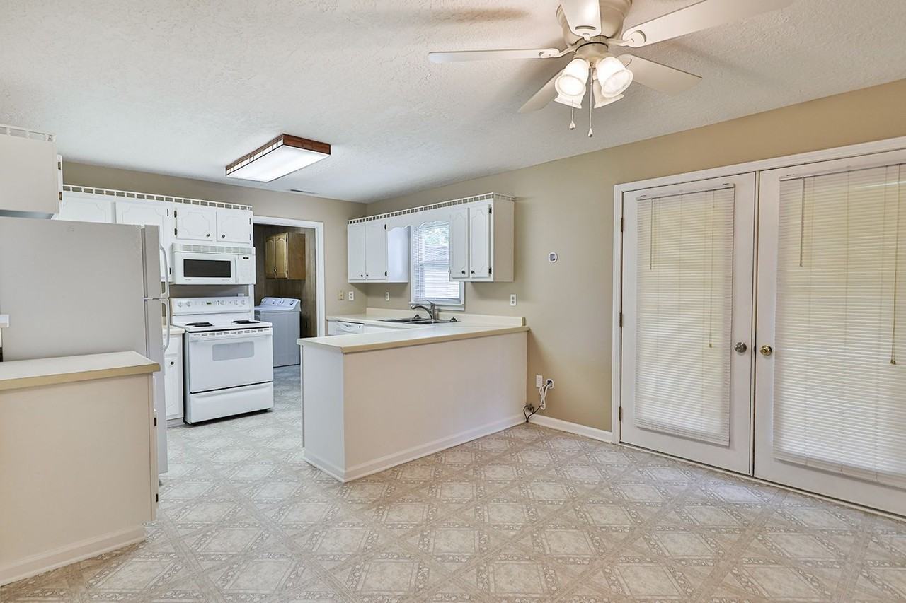 128 Beyer St - Photo 2 of 10