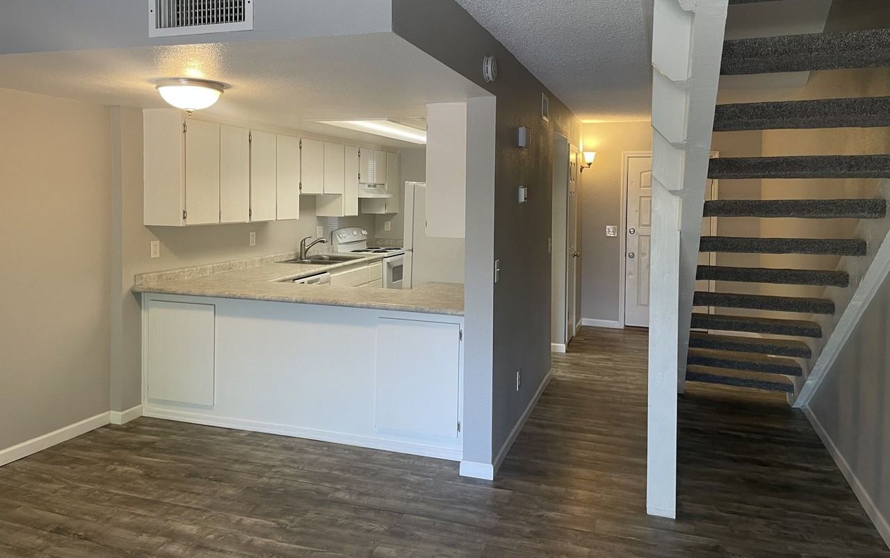 130 Castle Rock Road - Photo 4 of 24