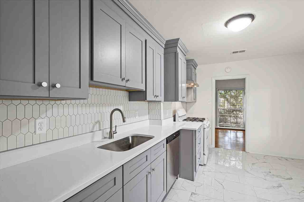 209 Mohawk St - Photo 7 of 23