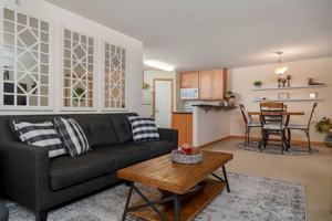 featured image of 13247 13247 - 13555 Roachton Rd