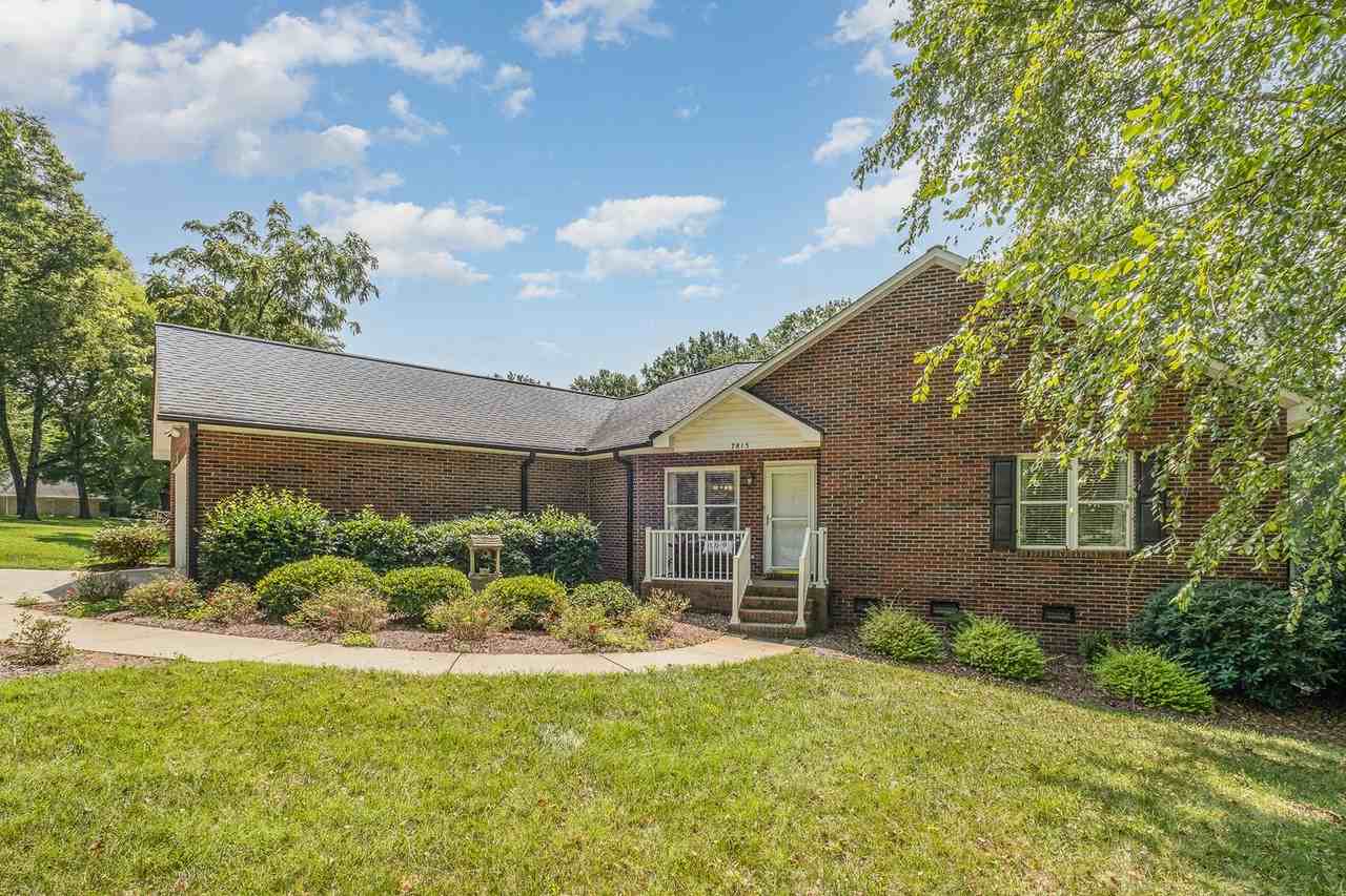7815 Lucy Ln - Photo 2 of 29
