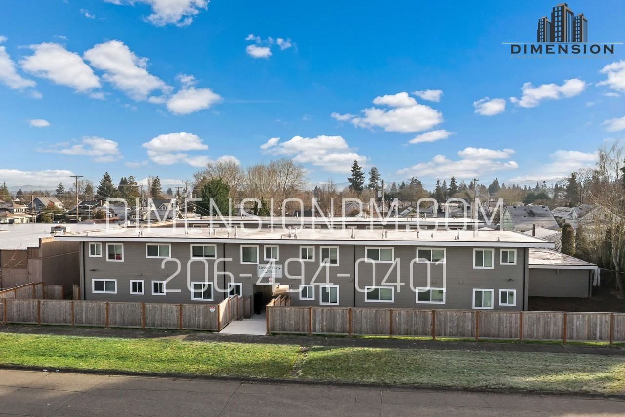 Lincoln Flats - Photo 2 of 34