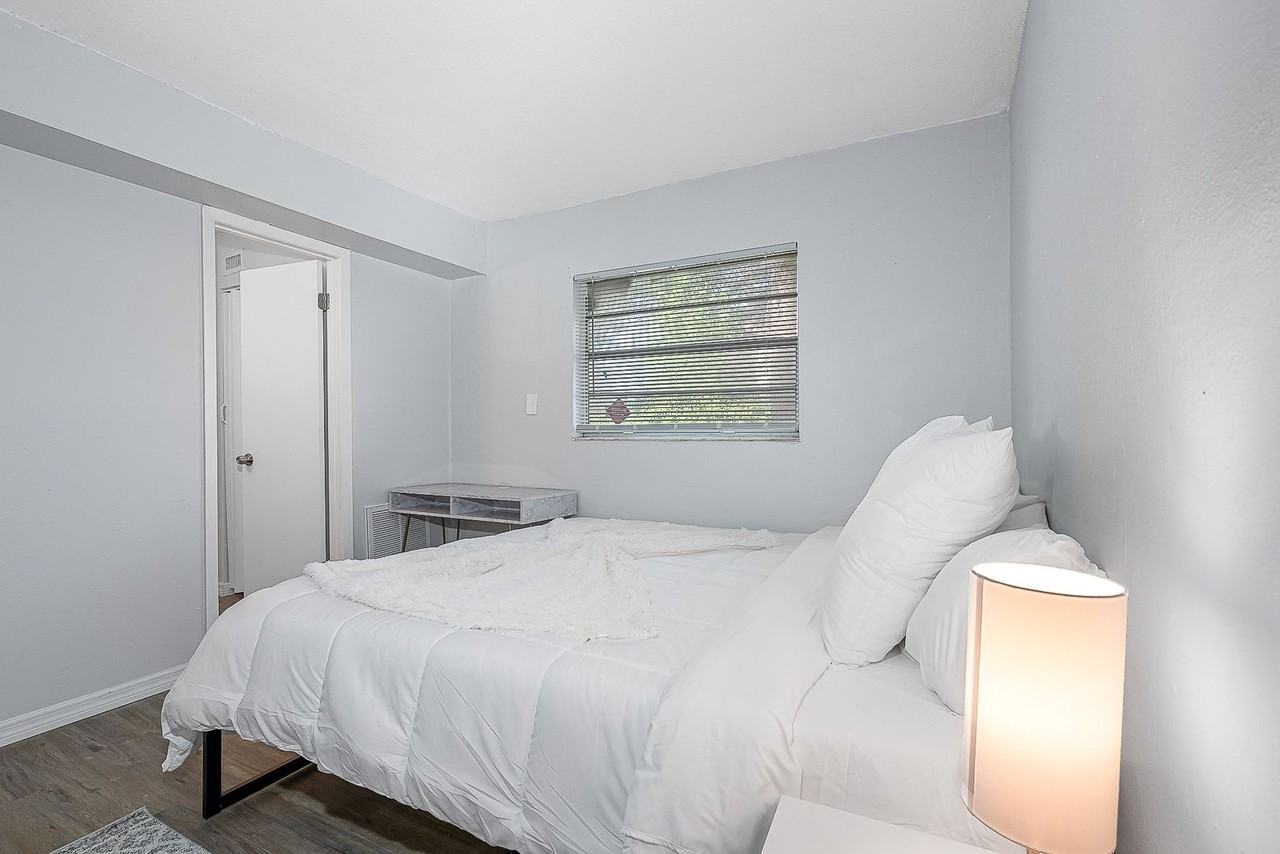 13110 Leisurewood Pl #102 - Photo 3 of 13