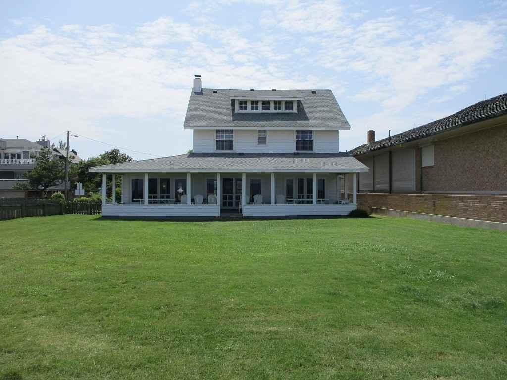 5302 Ocean Front Avenue - Photo 2 of 17