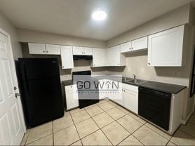 216 S Doran St - Photo 1 of 1