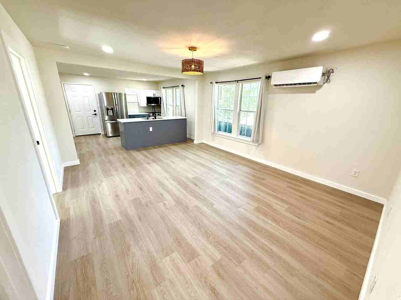 326 Victor St - Photo 3 of 25