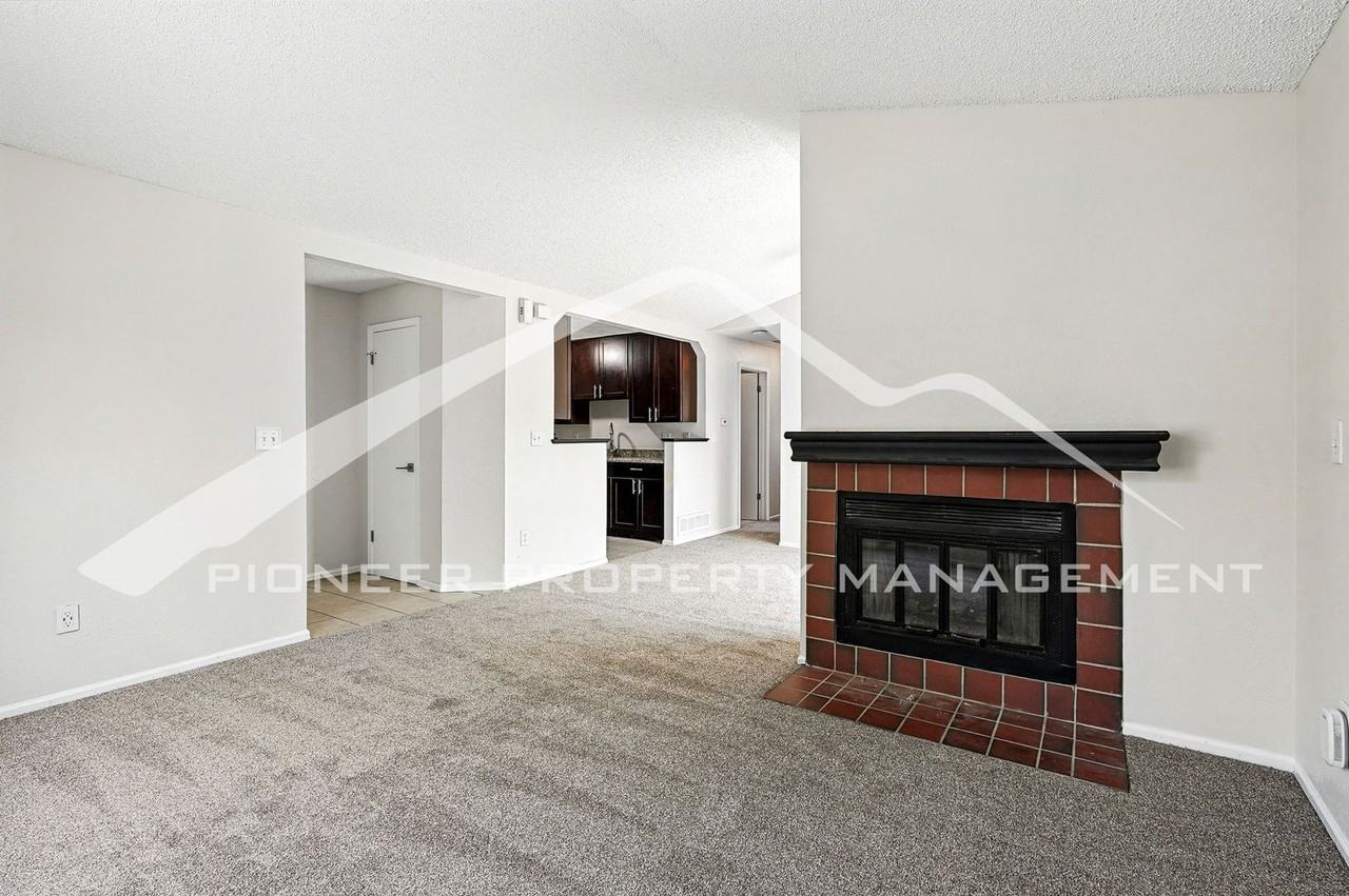 5621 W 76th Ave - Photo 6 of 23