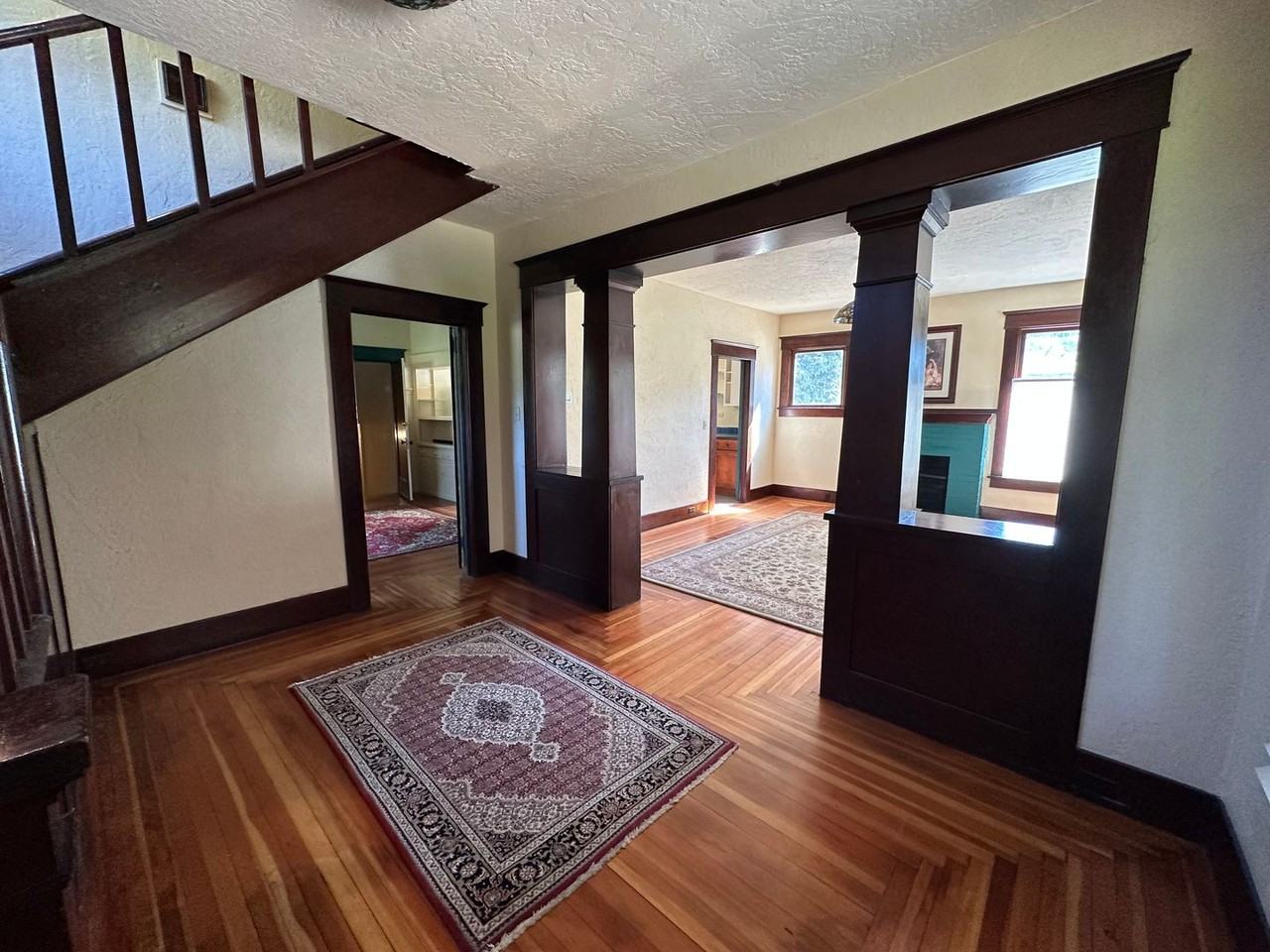 1927 Nw Highway 20 - Photo 6 of 12