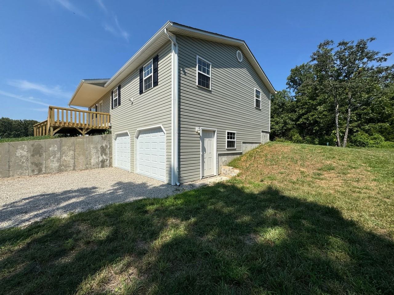 26910 Stephanie Ln - Photo 2 of 34