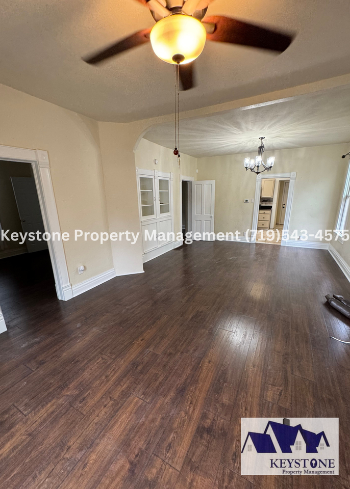 1410 Carteret Ave - Photo 3 of 27