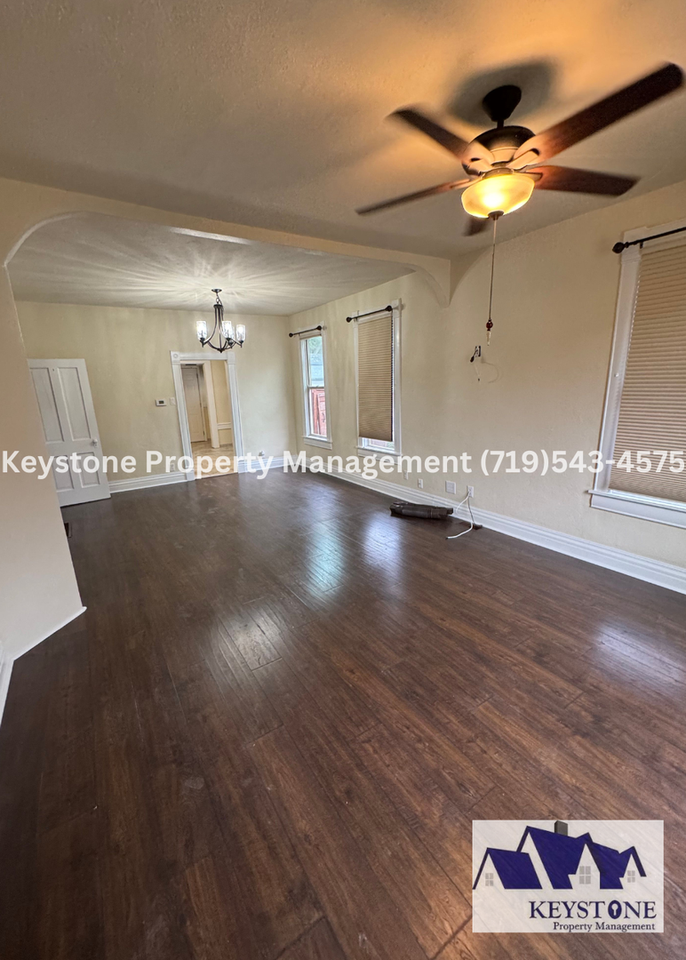 1410 Carteret Ave - Photo 4 of 27