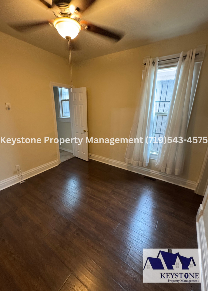 1410 Carteret Ave - Photo 7 of 27