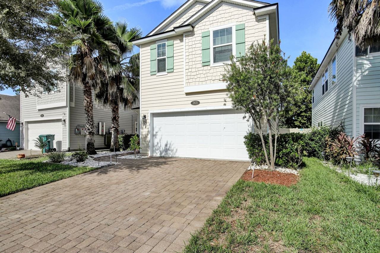 3821 Coastal Cove Cir - Photo 2 of 21
