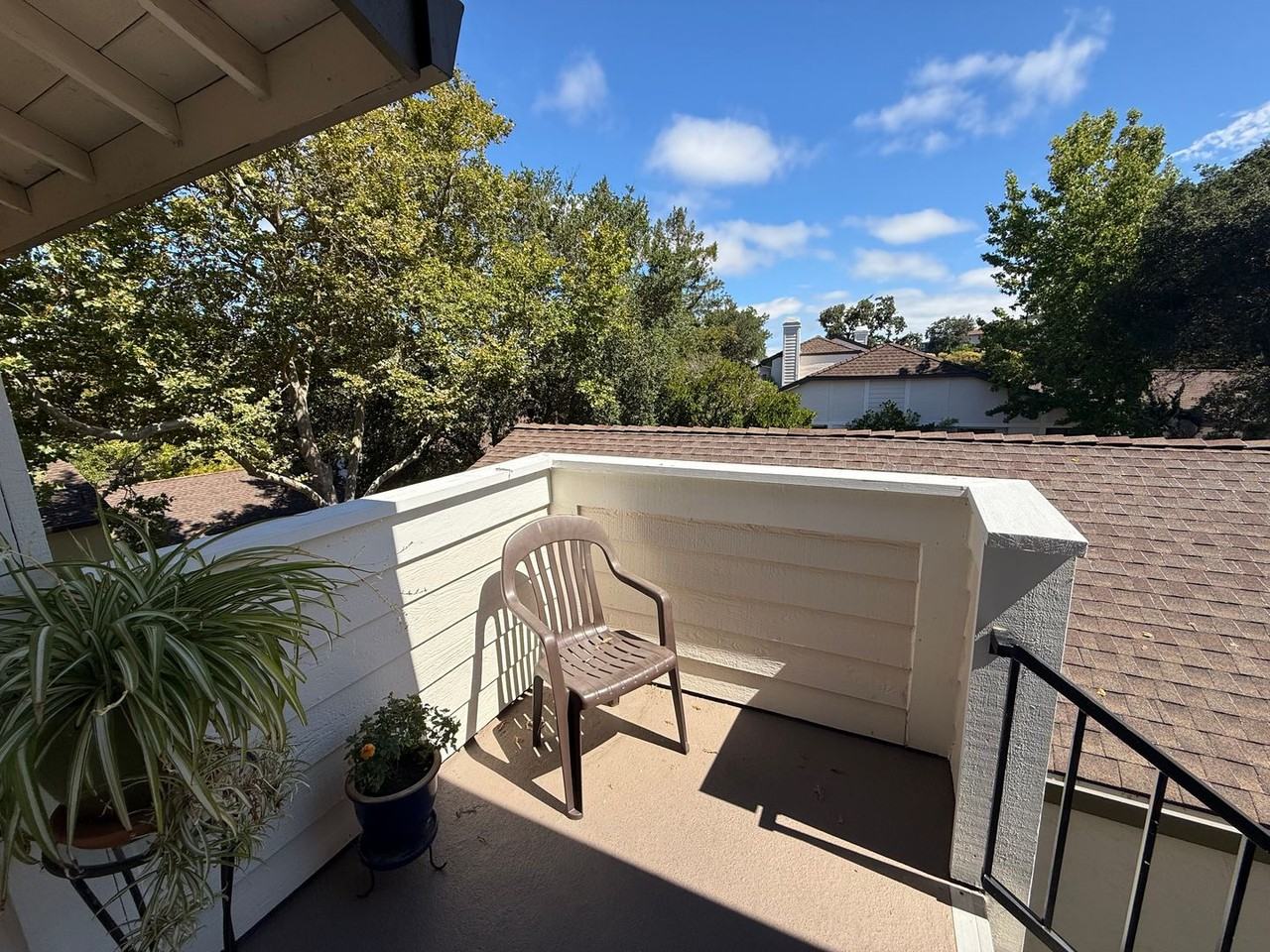 30 Woodstock Ct - Photo 5 of 13