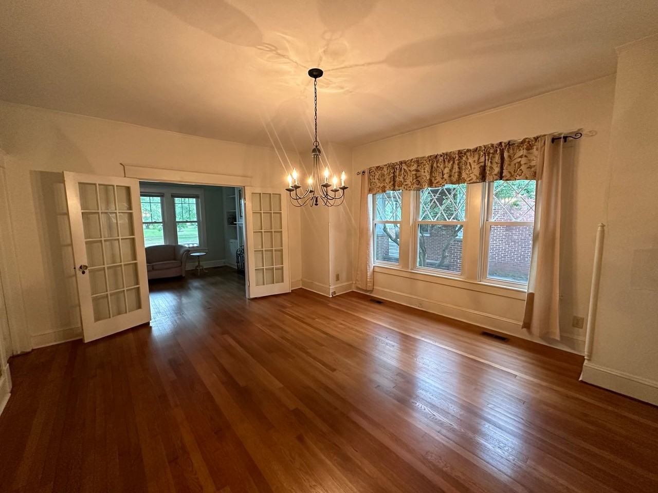 110 Virginia Rd - Photo 3 of 12