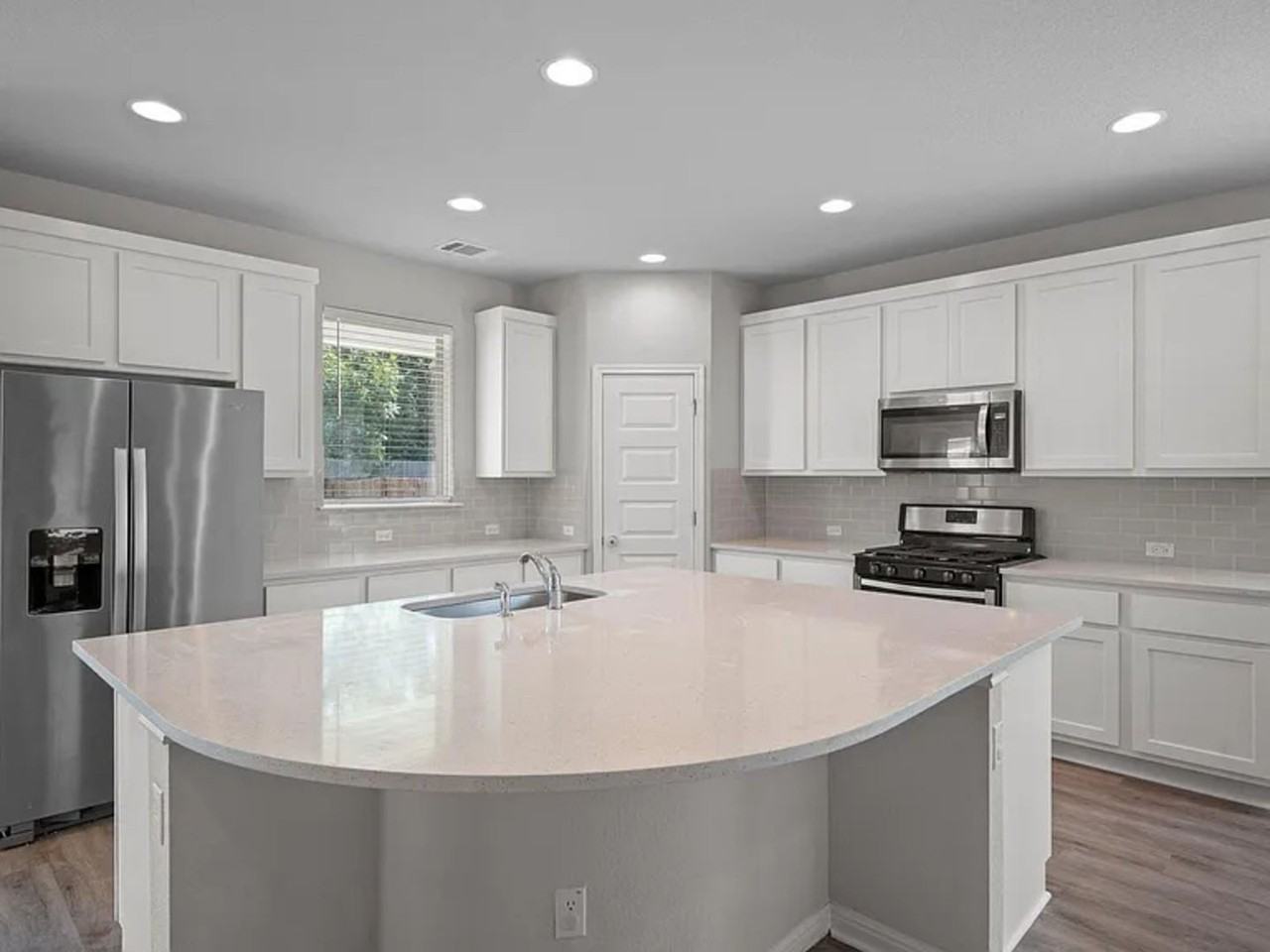 112 Driftwood Hills Way - Photo 3 of 50