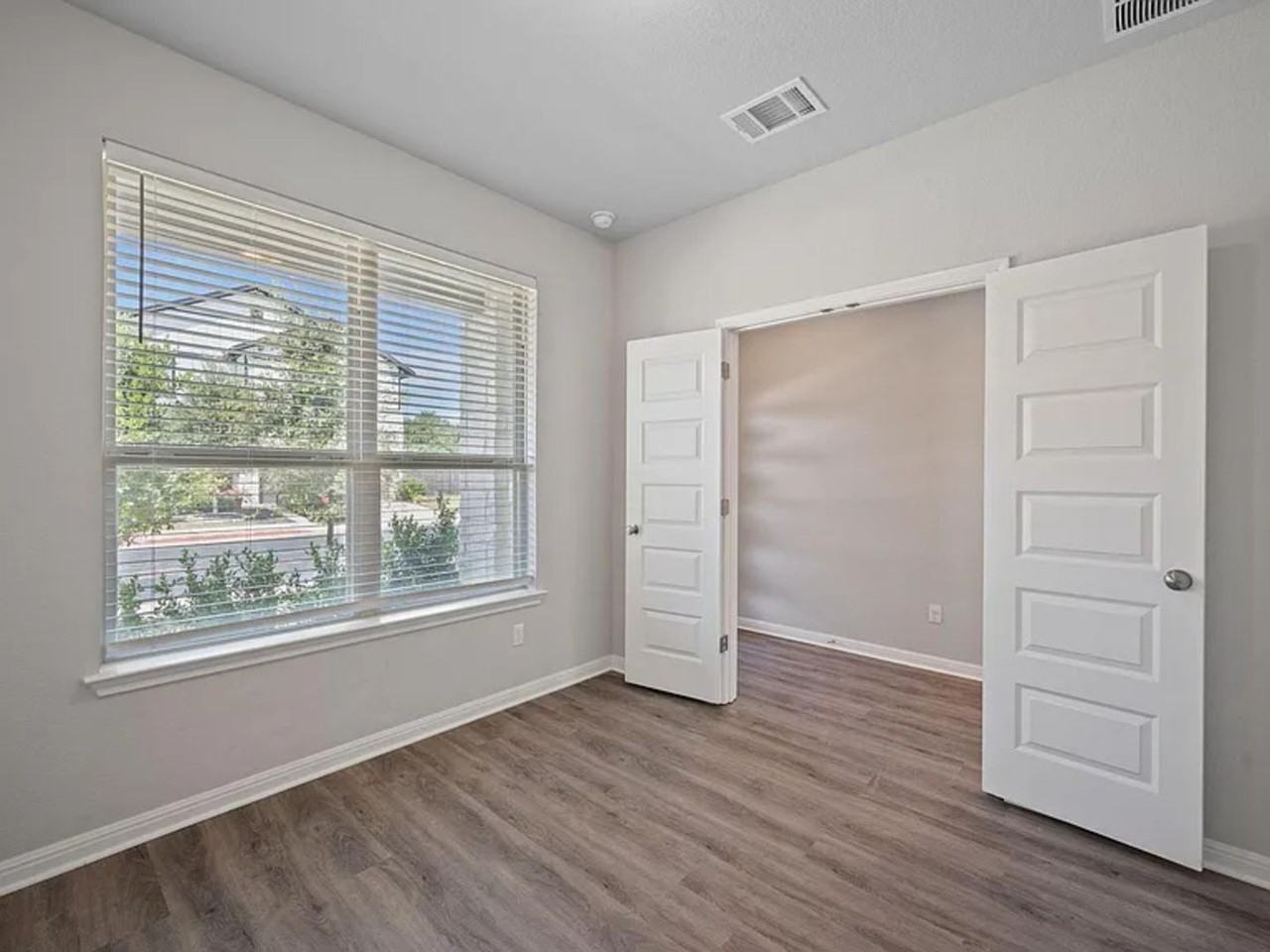 112 Driftwood Hills Way - Photo 7 of 50