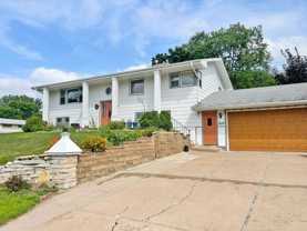 5075 Mulcare Dr - Photo 1 of 1