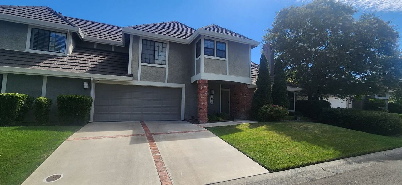 7671 E Bay Ln - Photo 2 of 18