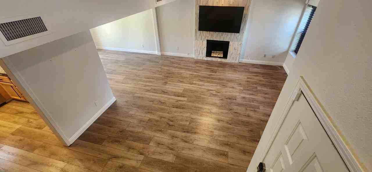 7671 E Bay Ln - Photo 6 of 18