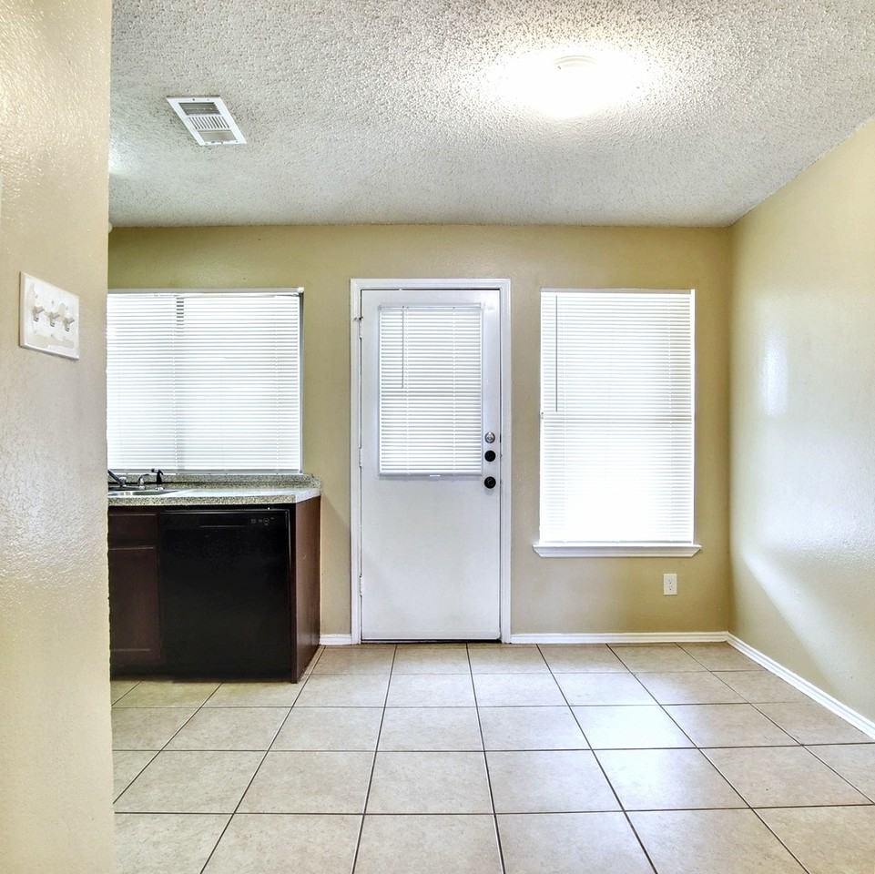 205 Pate Orr Rd N #D - Photo 7 of 27
