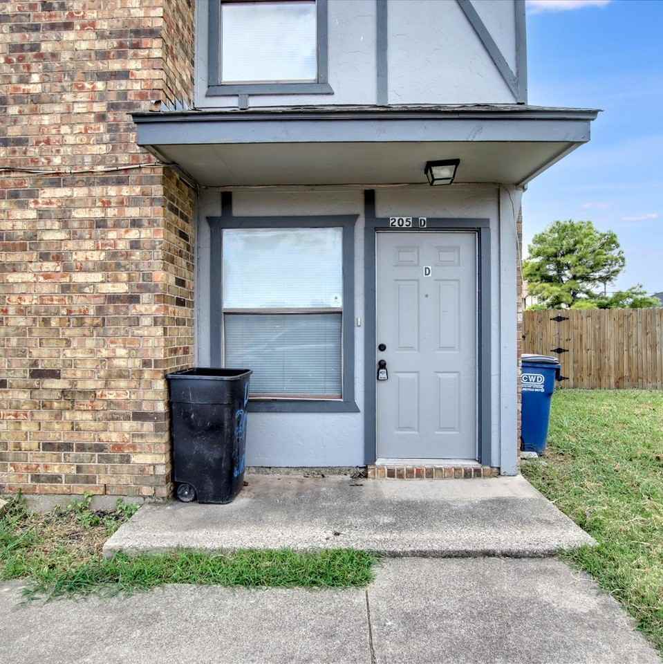 205 Pate Orr Rd N #D - Photo 2 of 27