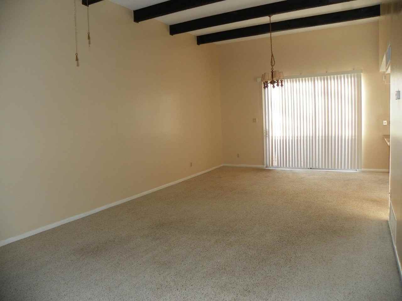 1343 Rio Rancho Blvd Se #A - Photo 4 of 16