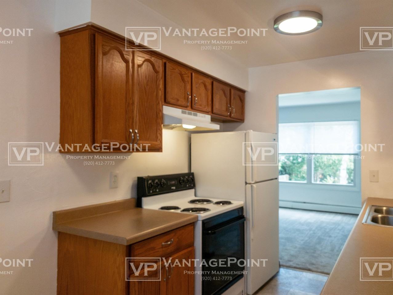 437 N Saint Bernard Dr - Photo 2 of 12