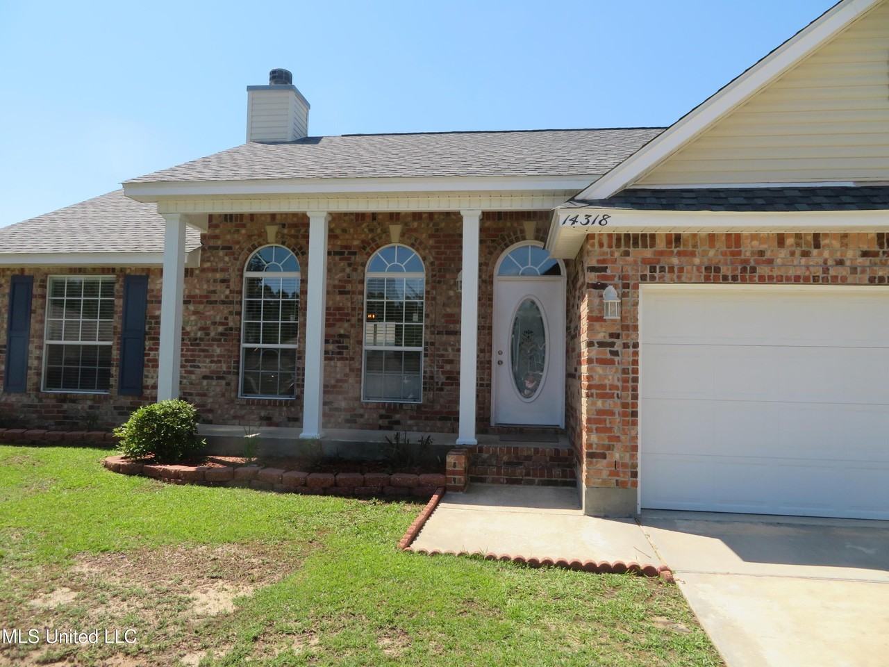 14318 Tori Dawn Dr - Photo 2 of 24