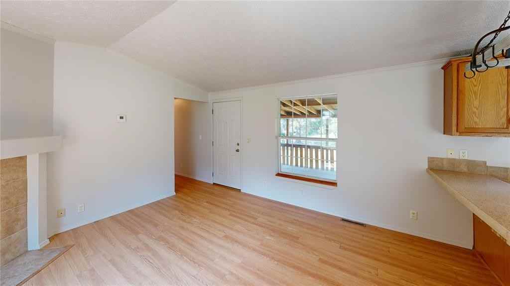 48 Country Ln - Photo 6 of 16