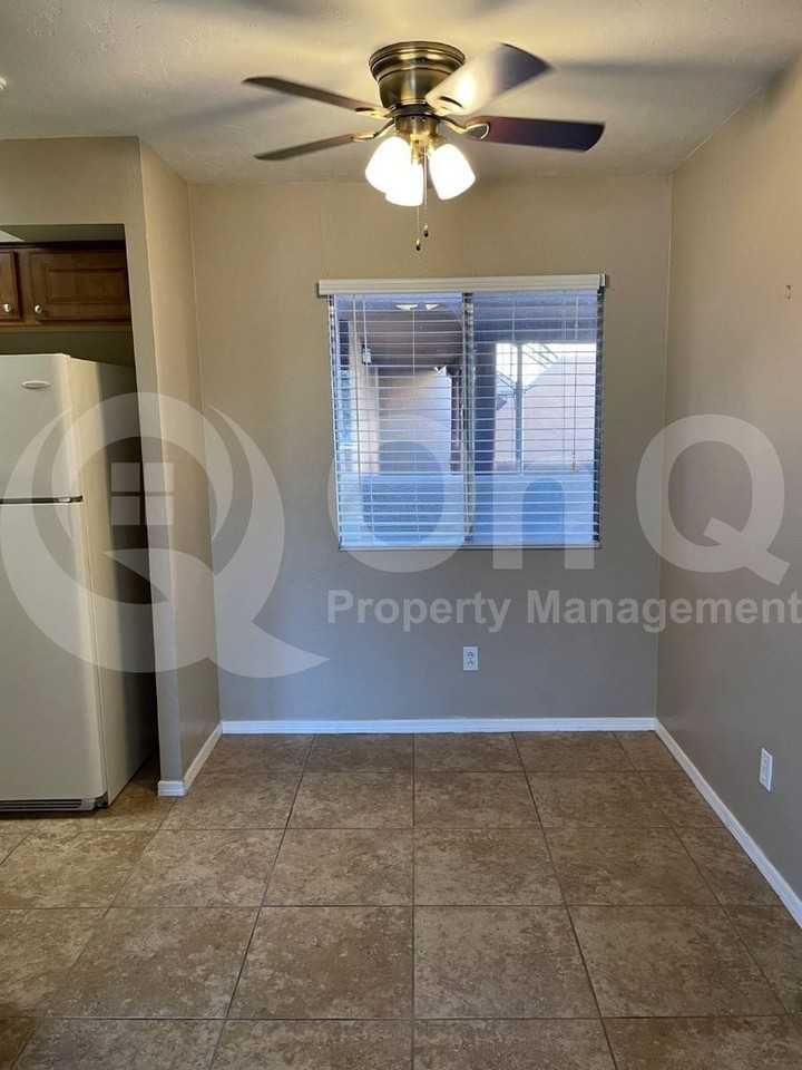 1810 E Blacklidge Dr #410 - Photo 3 of 10