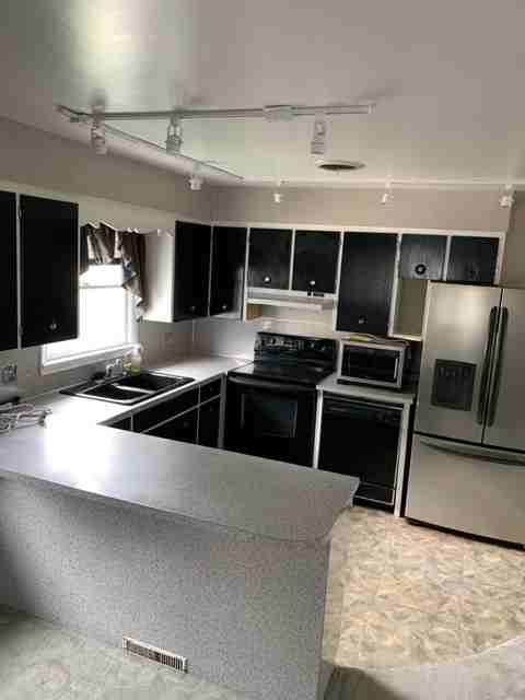 509 E Riverview Ave - Photo 4 of 19