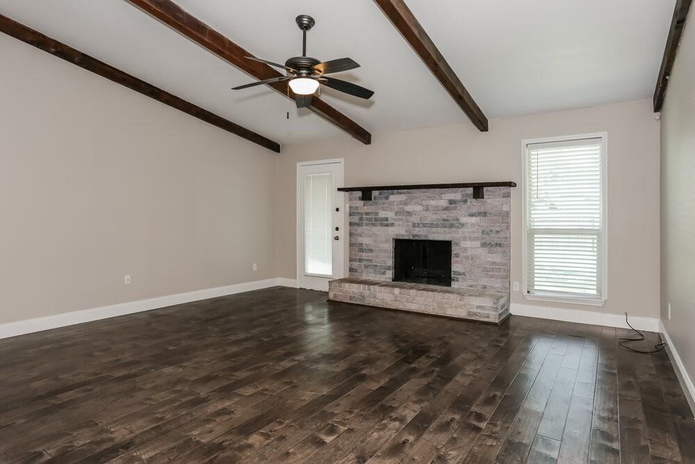 808 Judith St - Photo 3 of 16