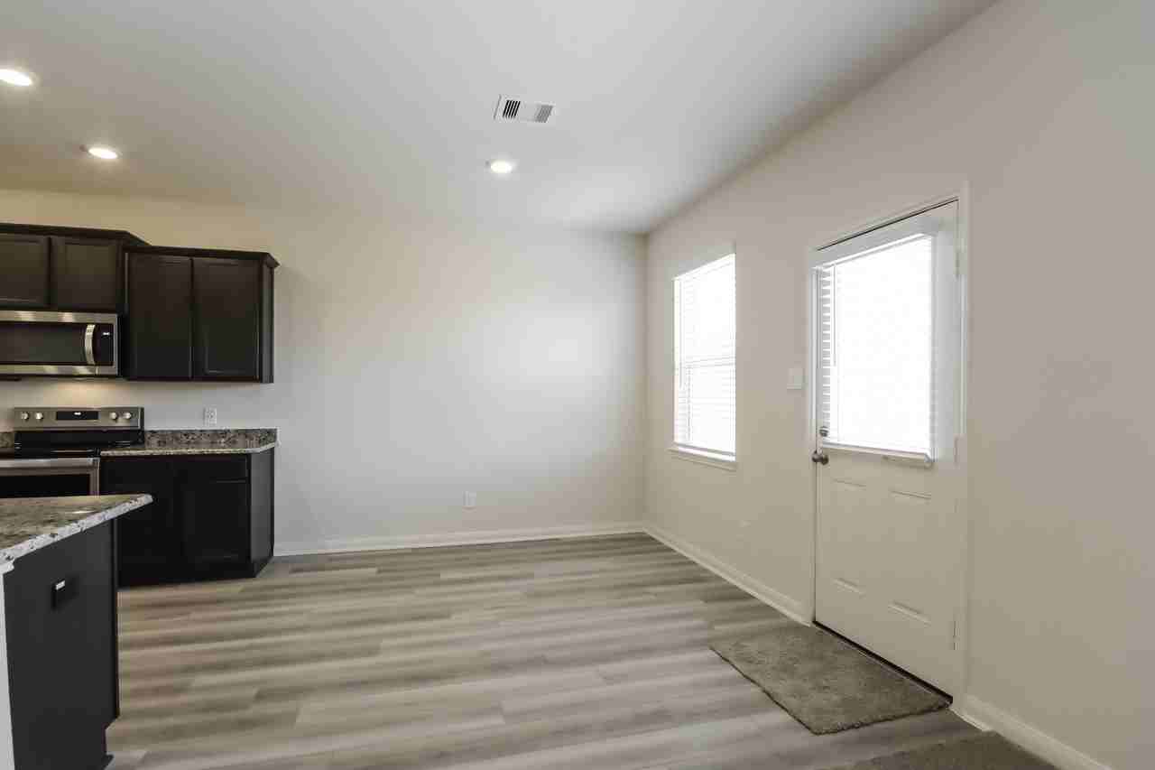 5911 Littoral Rd - Photo 6 of 17
