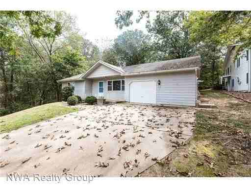 14 Everleigh Dr - Photo 3 of 25