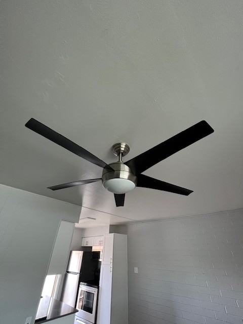 8503 North 59th Lane #09 - Photo 6 of 18