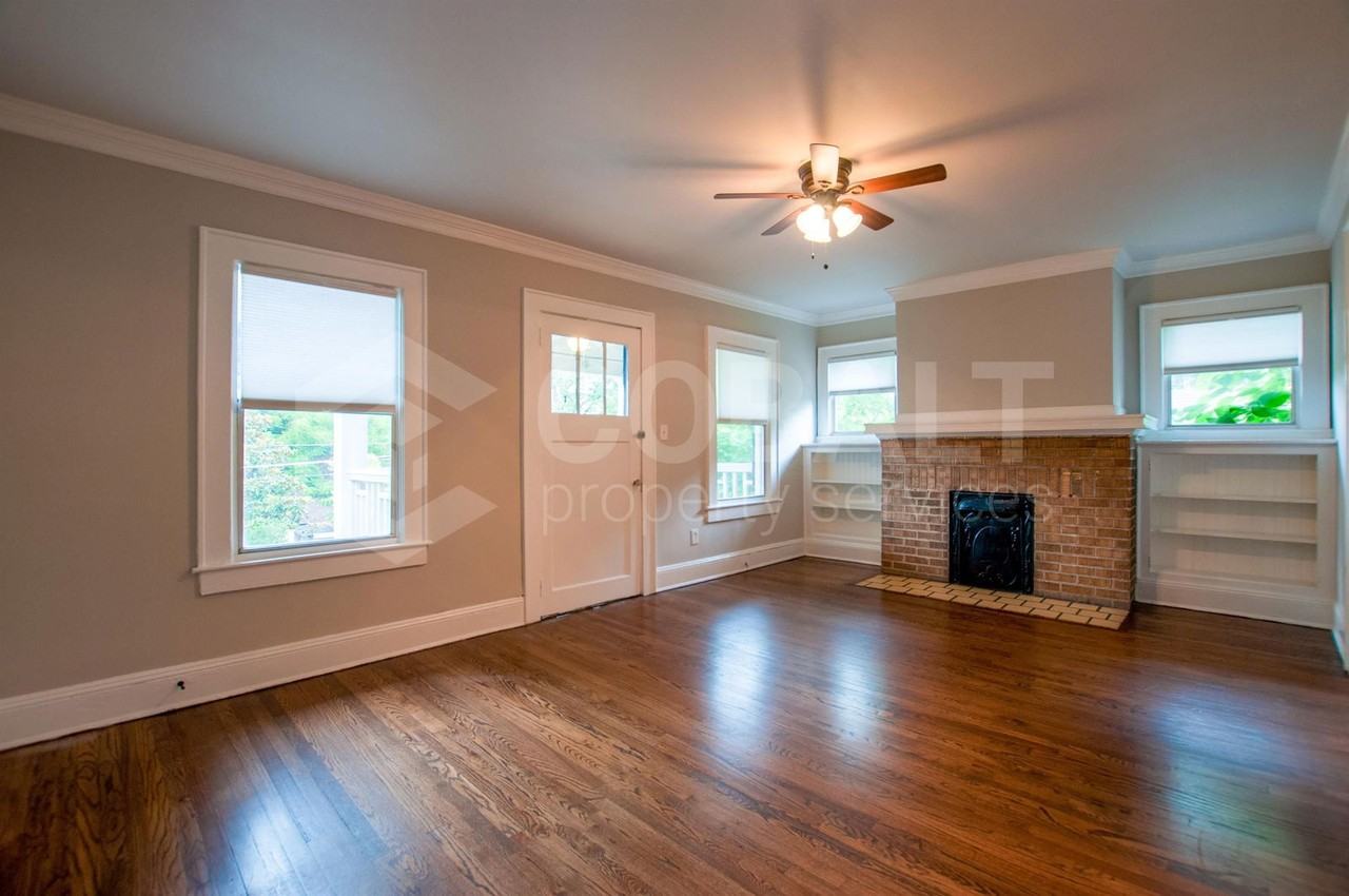 499 Winton Ter Ne #2 - Photo 3 of 29