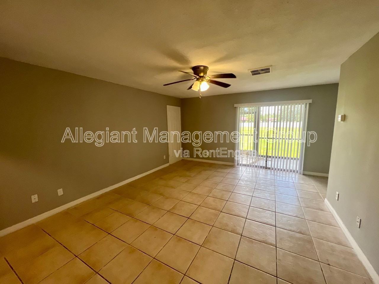 624 Royalty Ct #A - Photo 6 of 11