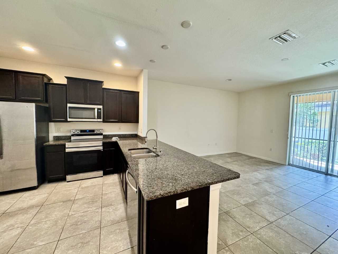 13941 Snapper Fin Ln - Photo 2 of 16