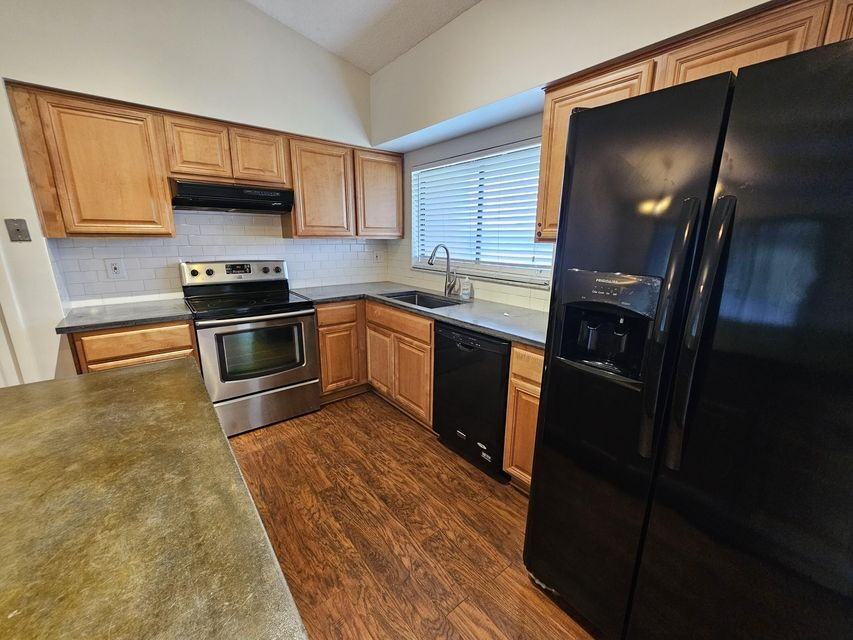 6527 Pleasant Ave - Photo 6 of 15