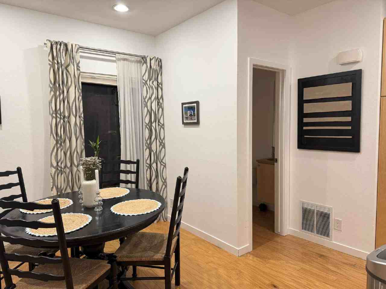 826 25th Street - Photo 5 of 14